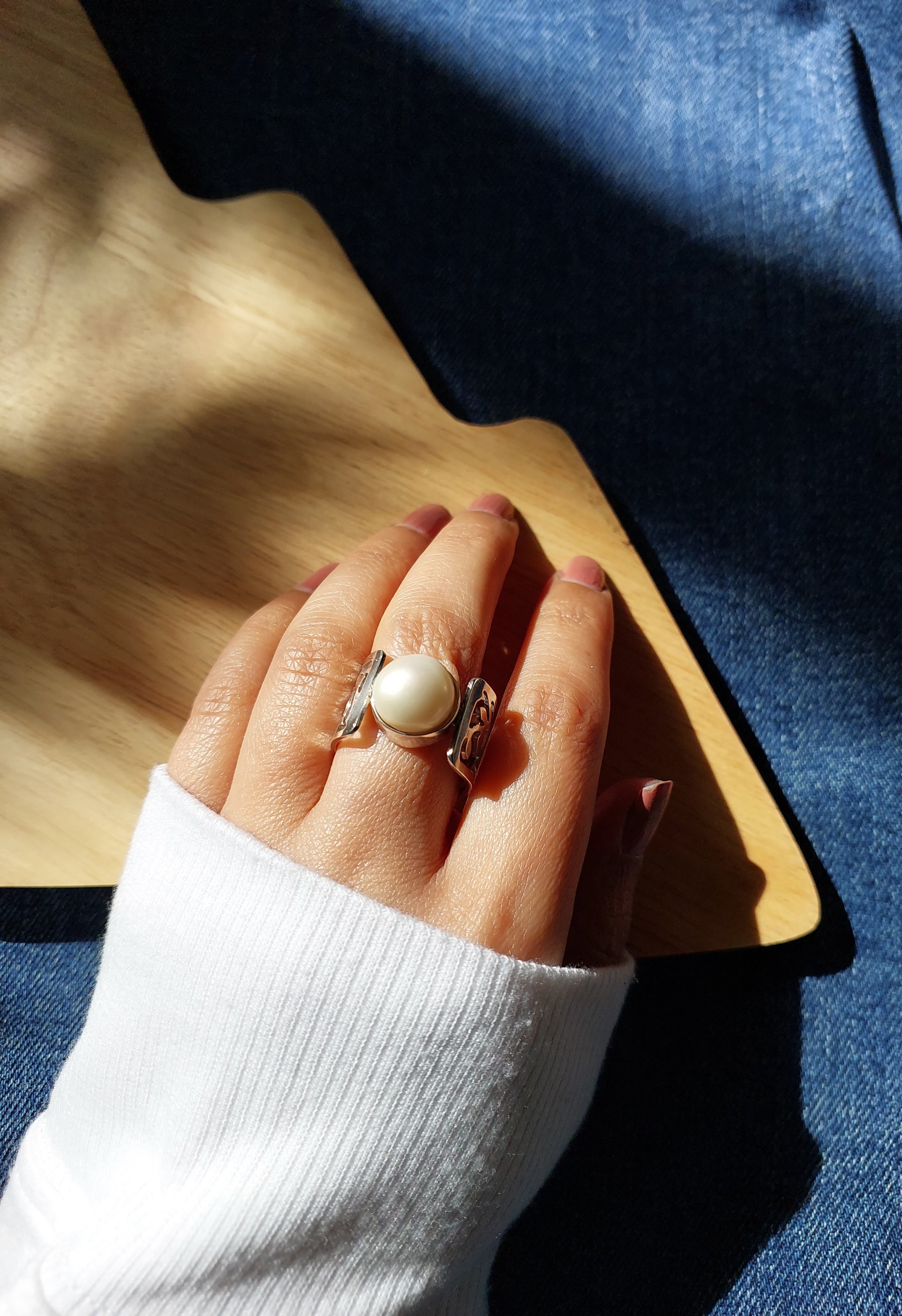Handmade Silver Rings with Pearl “Victoria”