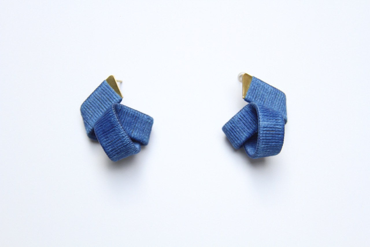 Joy Earrings Navy Blue(Small size)