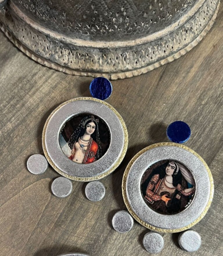 women of Shrine Earrings/ Brooch