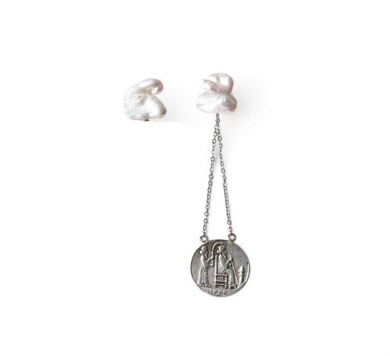 Earrings with Baroque Pearl