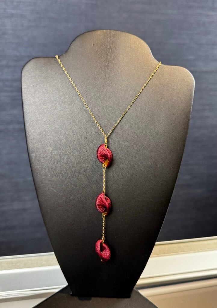 Trio Necklace (Dark Red)