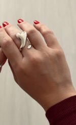 Sterling silver flowing heart ring