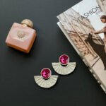 Shahzad handmade earrings Papier-Mache with fuchsia stone