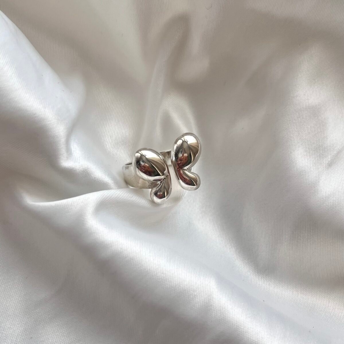 Silver Butterfly ring - Image 5