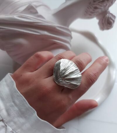 Nickel Silver Shell-Inspired Ring – Free Size