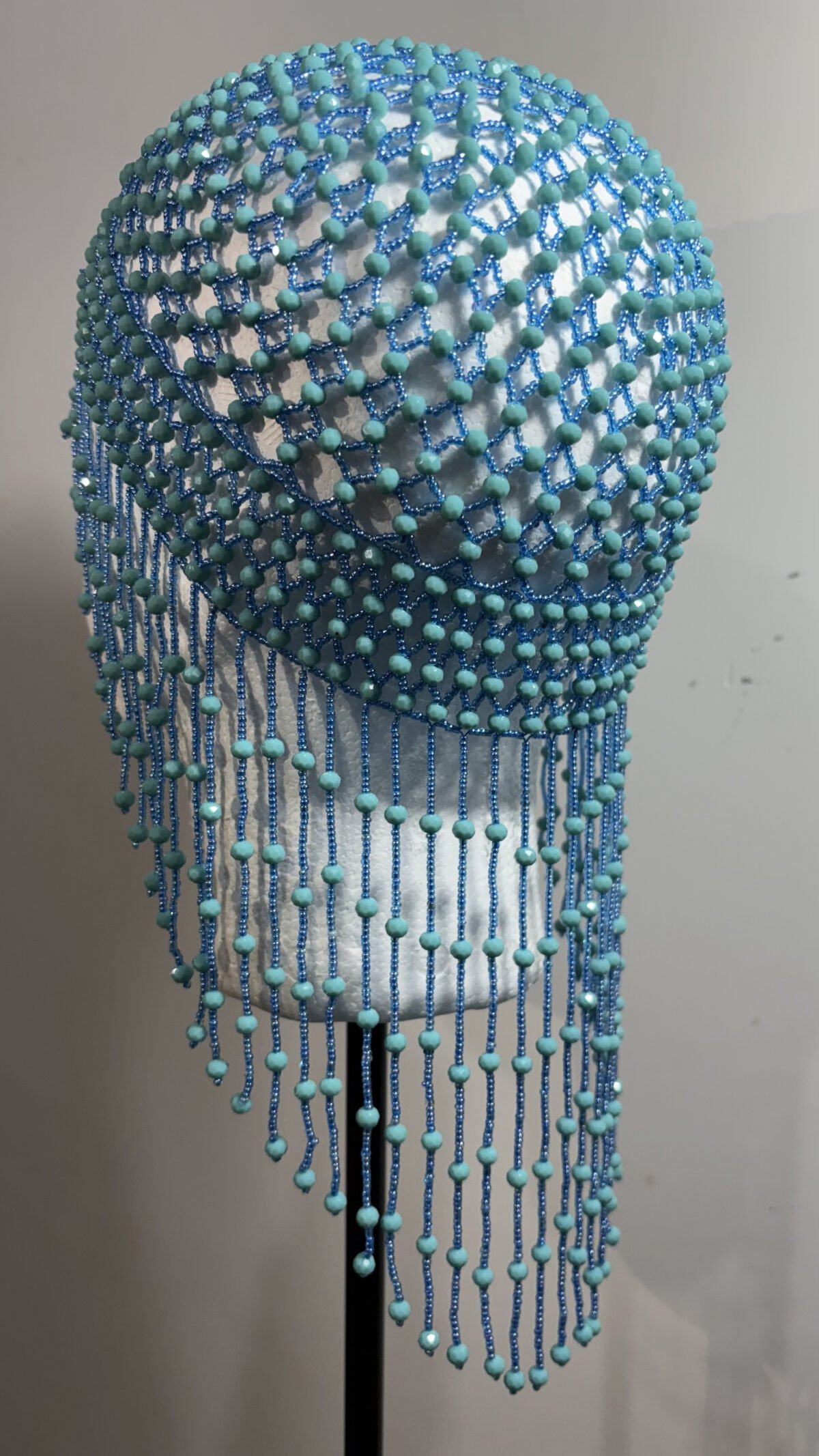 Handmade Crystal and Bead Headpiece – Unique & Artisanal - Image 3