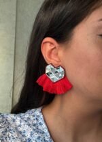 Del – A Heart-Inspired Earring Made from Mirror, Thread and Pulp