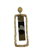 Golden Frame Earring with Sculpted Elegance