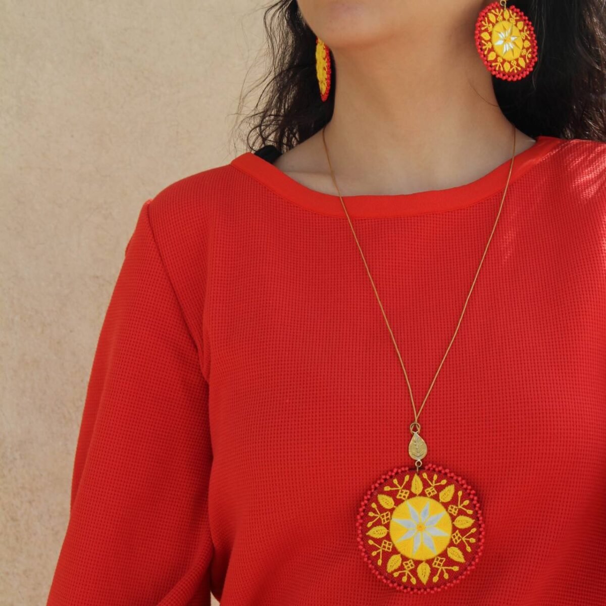 Handmade Polivar Embroidery Jewelry Set – Mirror Pendant Necklace & Earrings | Balochi Needlework - Image 11