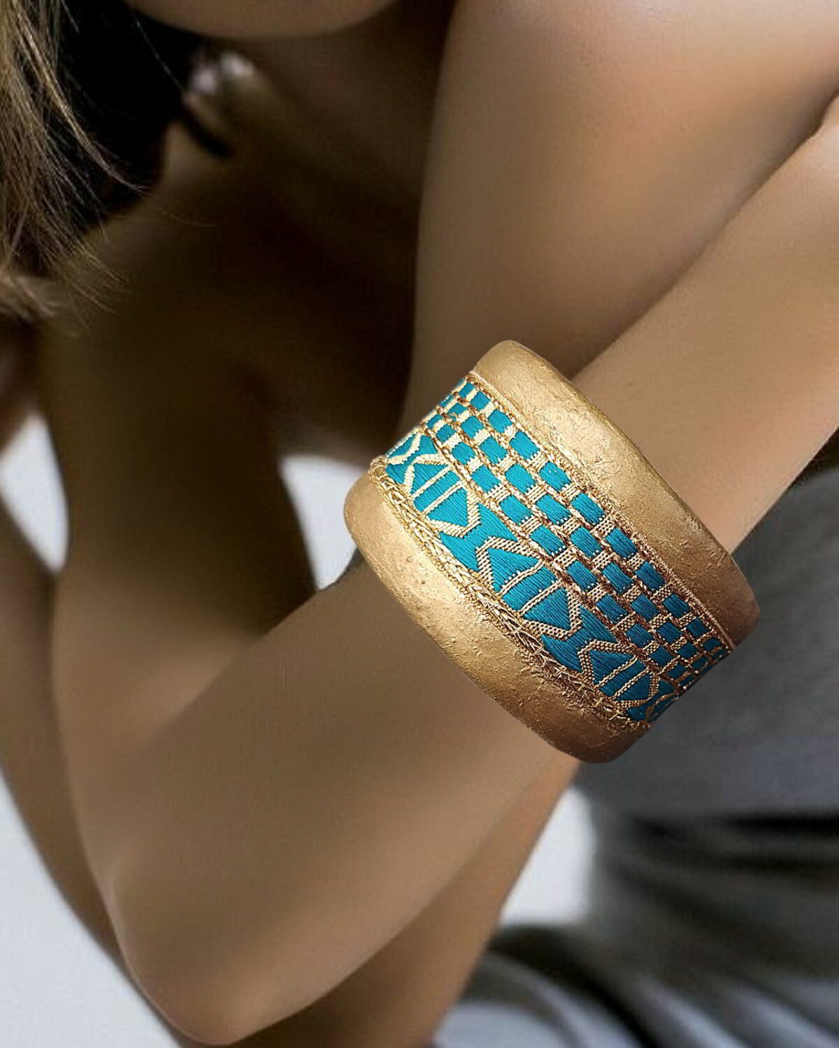 Girih Glow – Handmade Paper Mache Bangle - Image 3