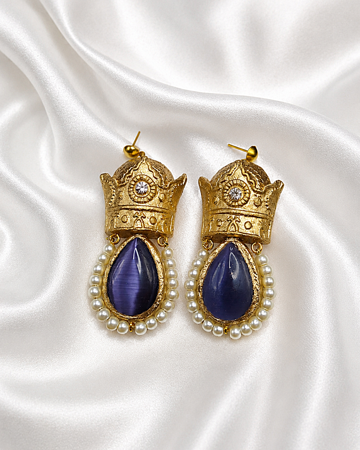 Crown – Handmade Paper Mache Earrings With Red, Green, blue Crystal - Image 23