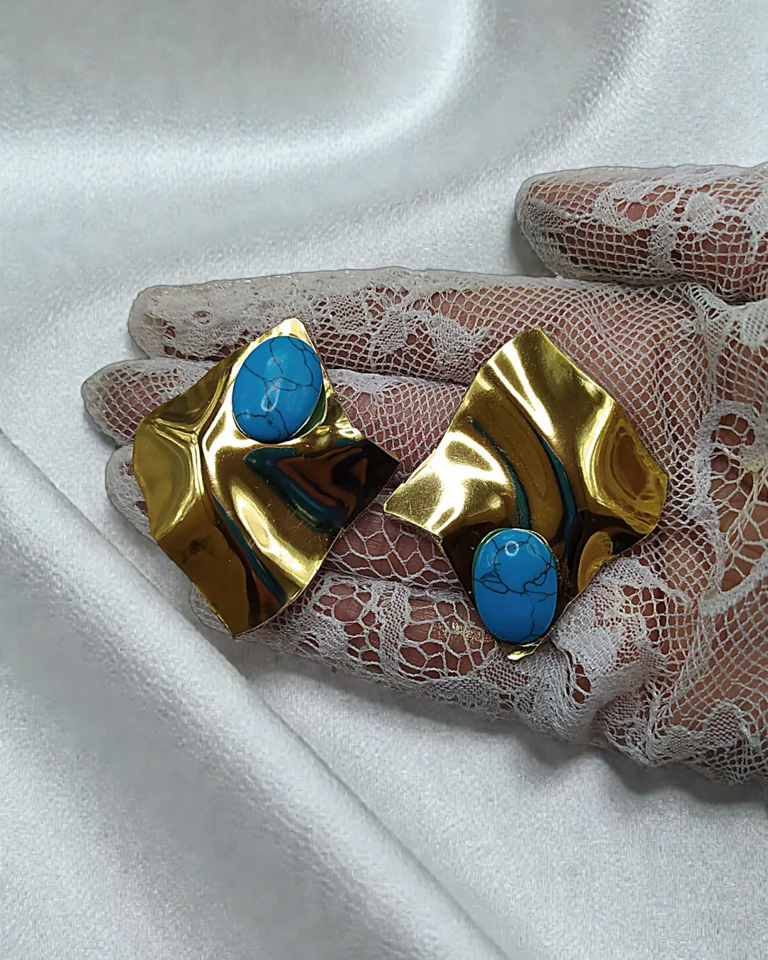Wave Turquoise Lightweight Gold Earrings - Image 5
